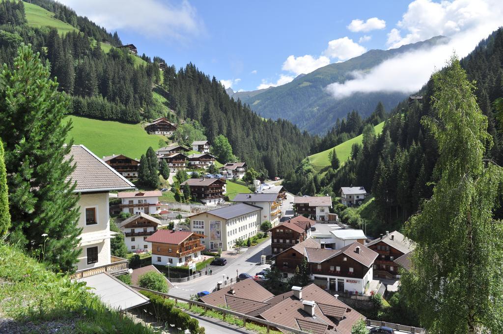Gasthof Perfler Hotel Ausservillgraten Luaran gambar